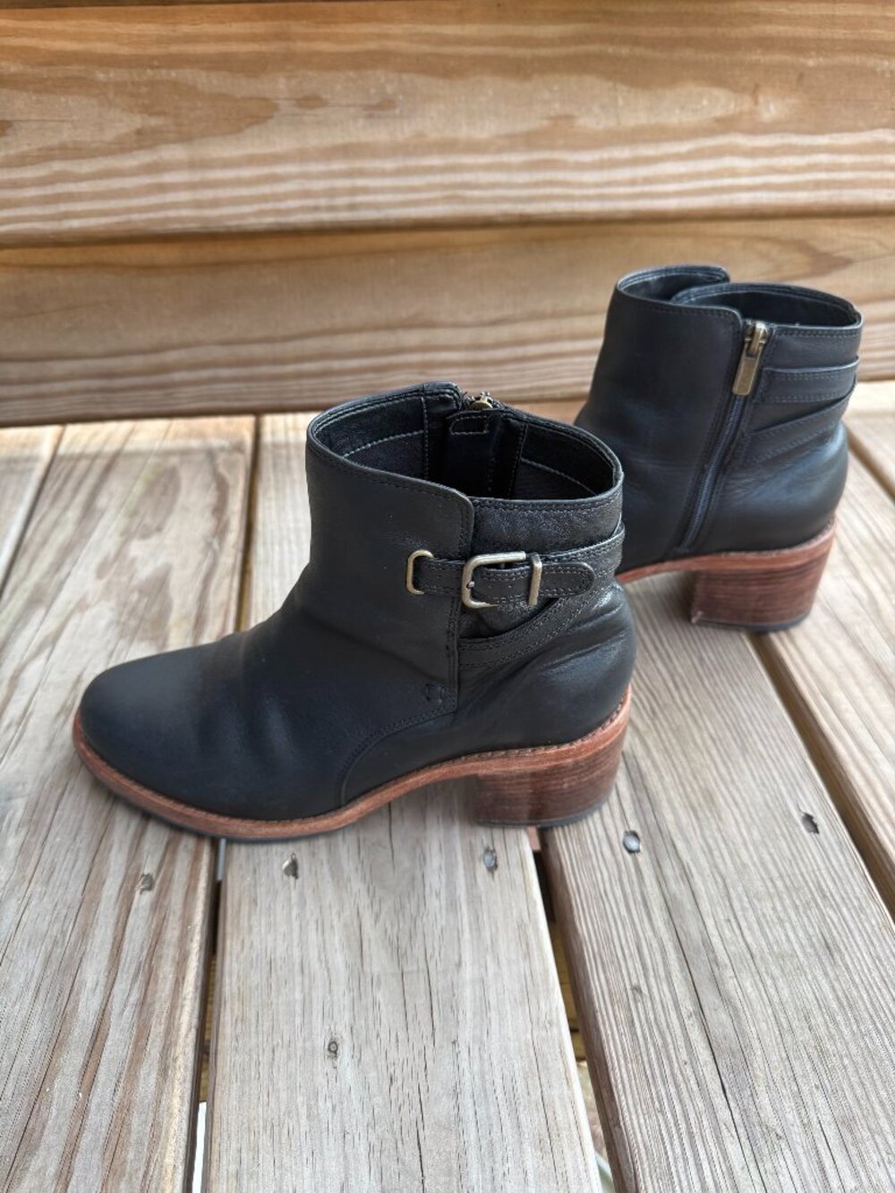 Clarks Black Leather Ankle Boots Block Heel Buckle Detail Sz 8M